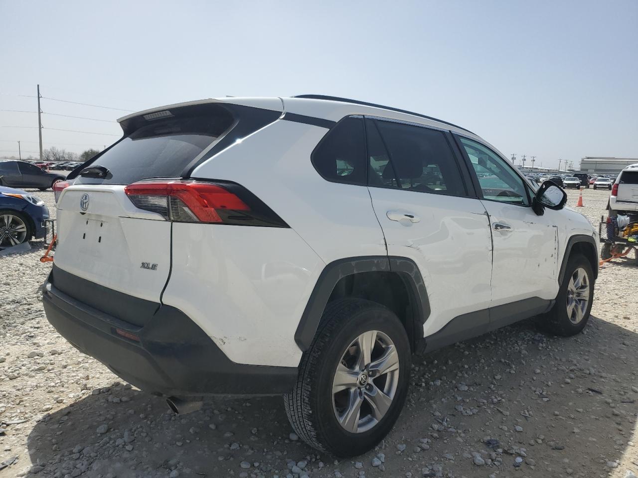 2022 TOYOTA RAV4 XLE - Image 3