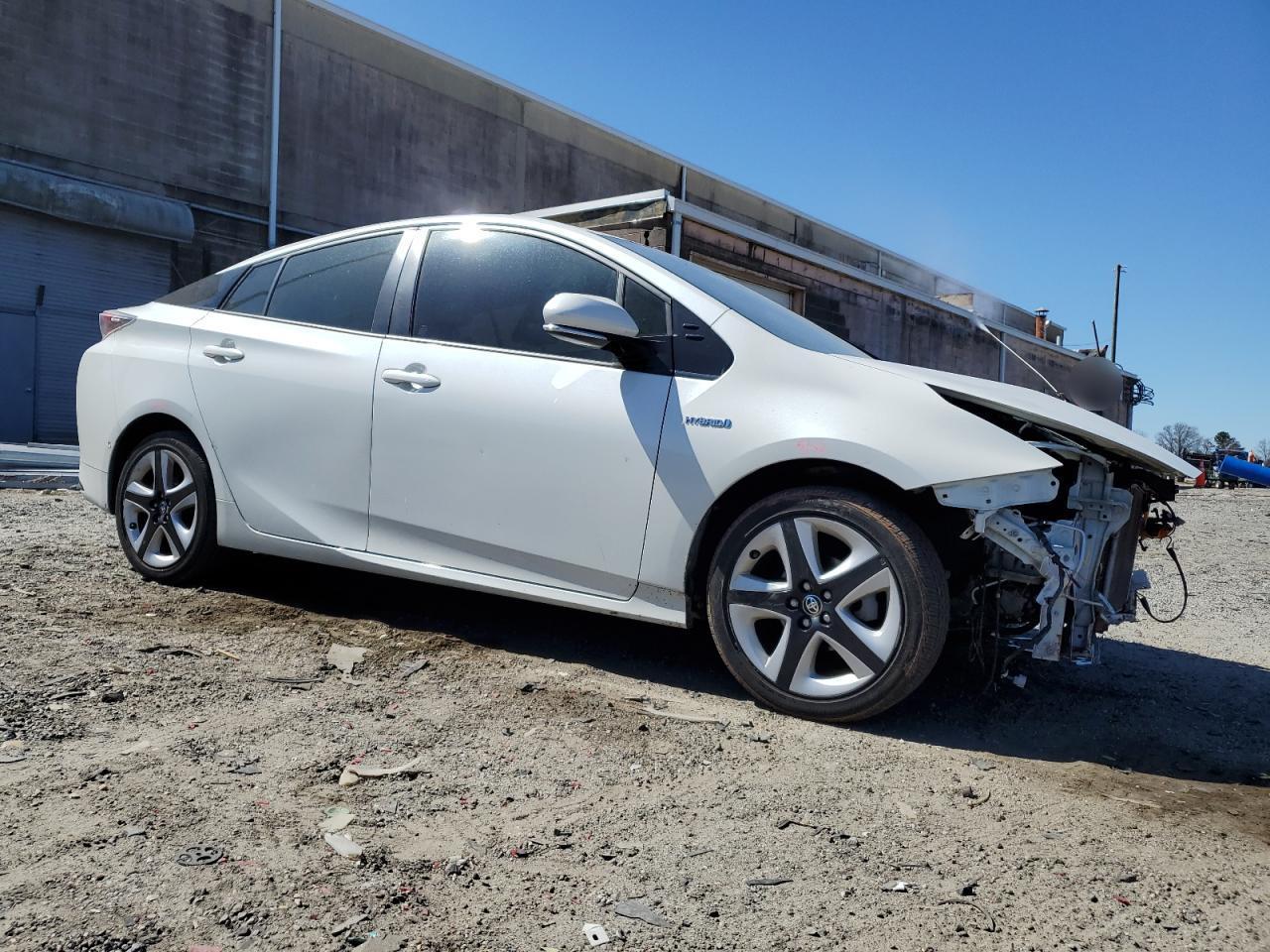 2016 TOYOTA PRIUS - Image 4