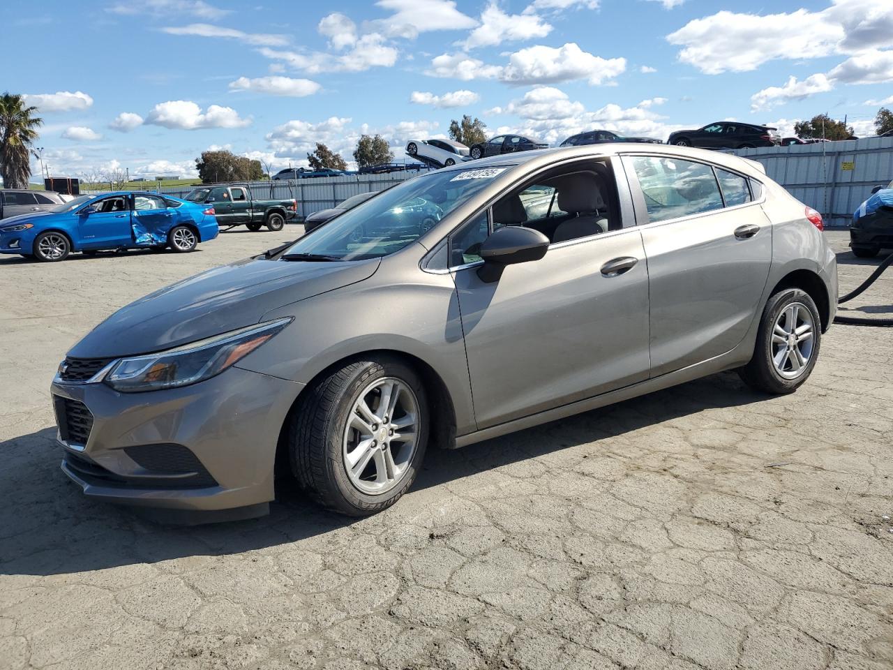 2017 CHEVROLET CRUZE LT