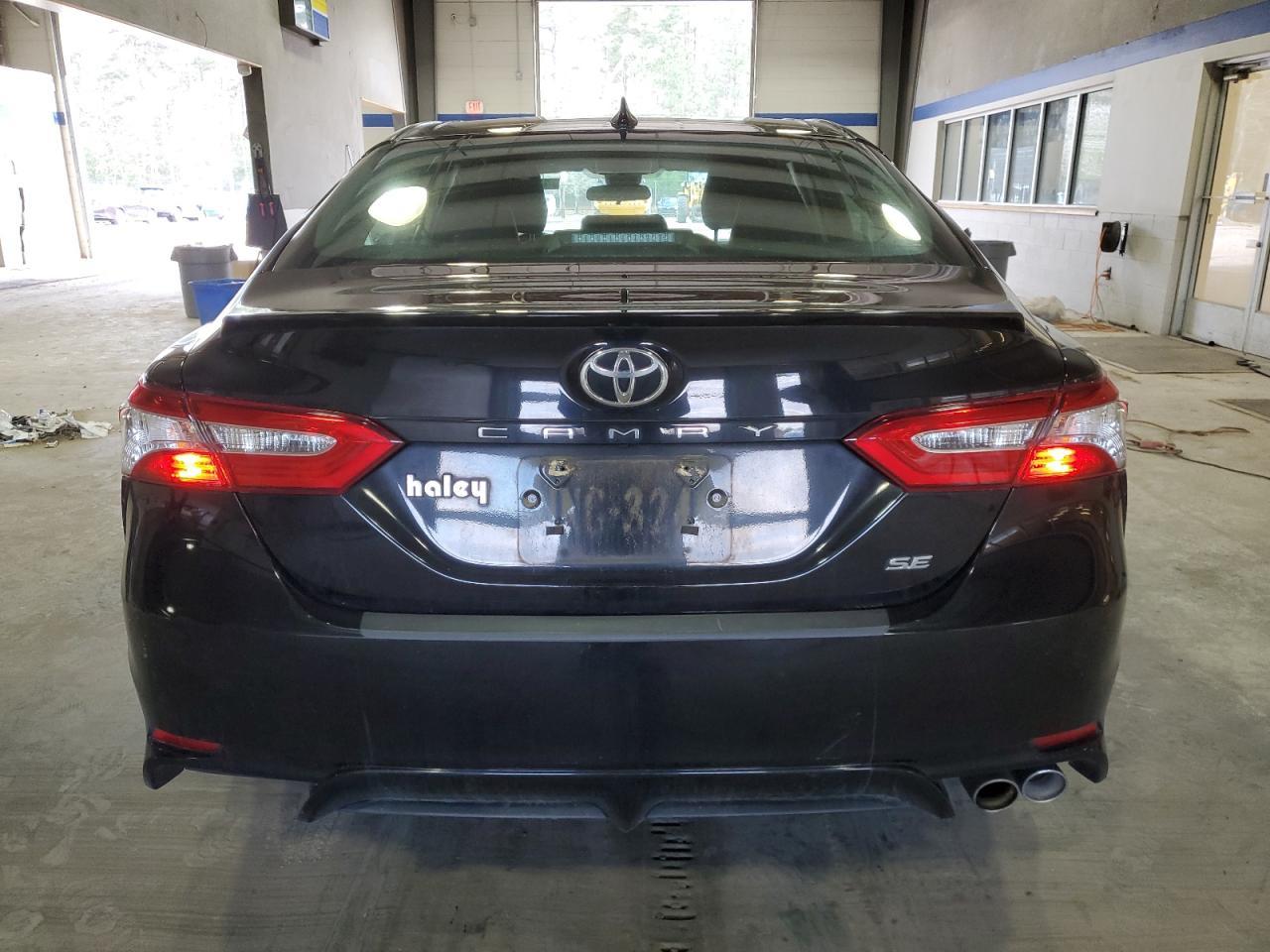 2020 TOYOTA CAMRY SE - Image 6