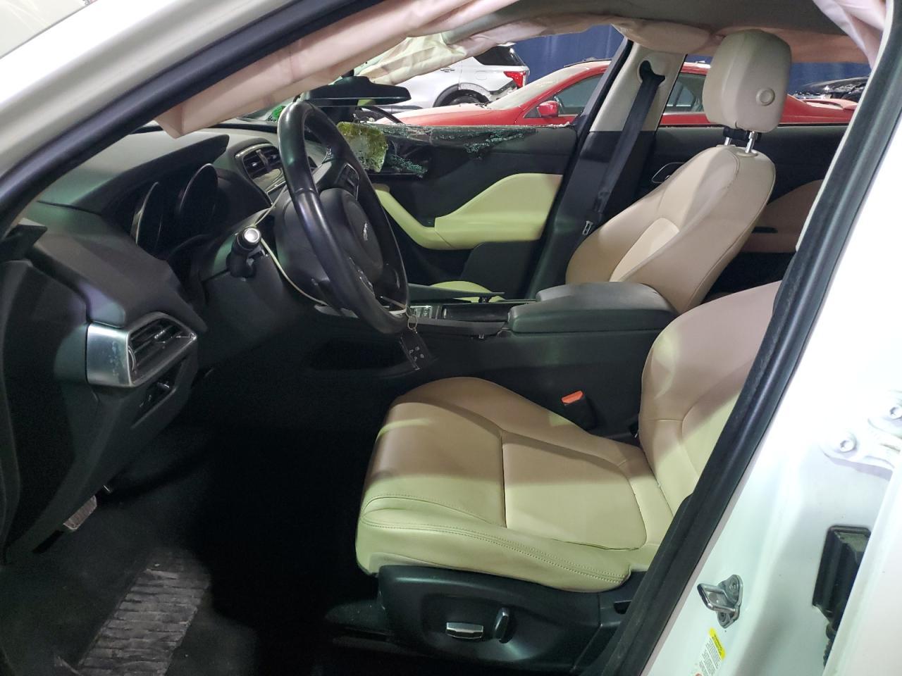 2019 JAGUAR F-PACE PRE - Image 7