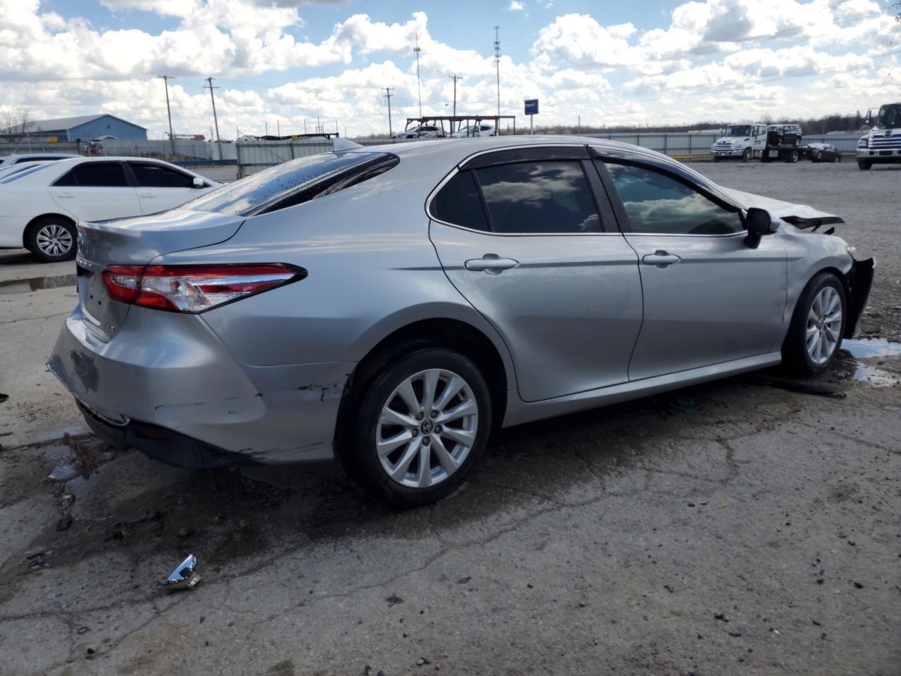 2020 TOYOTA CAMRY LE - Фото 3