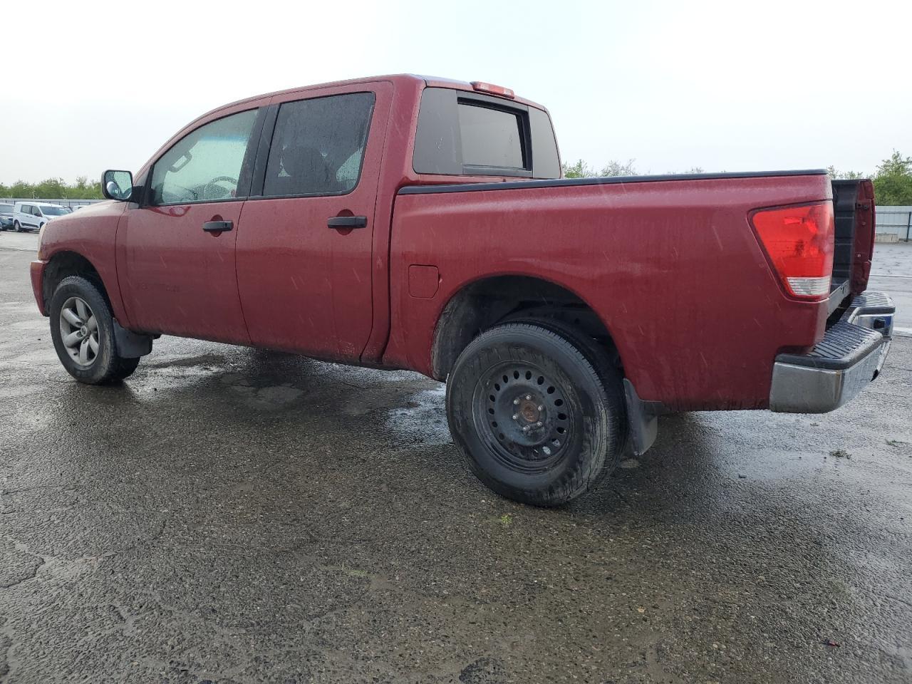 2013 NISSAN TITAN S - Фото 2