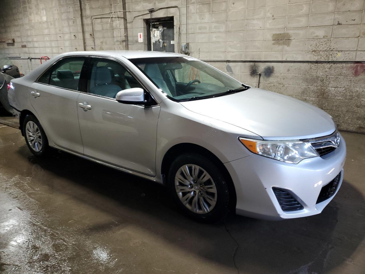 2014 TOYOTA CAMRY L - Image 4