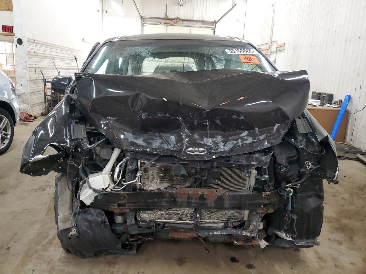 2011 TOYOTA SIENNA XLE - Фото 5