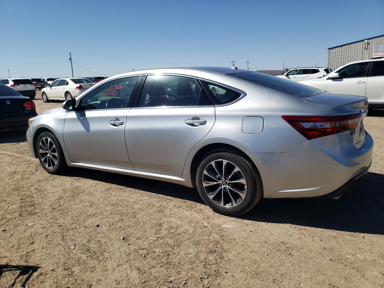 2016 TOYOTA AVALON XLE - Image 2