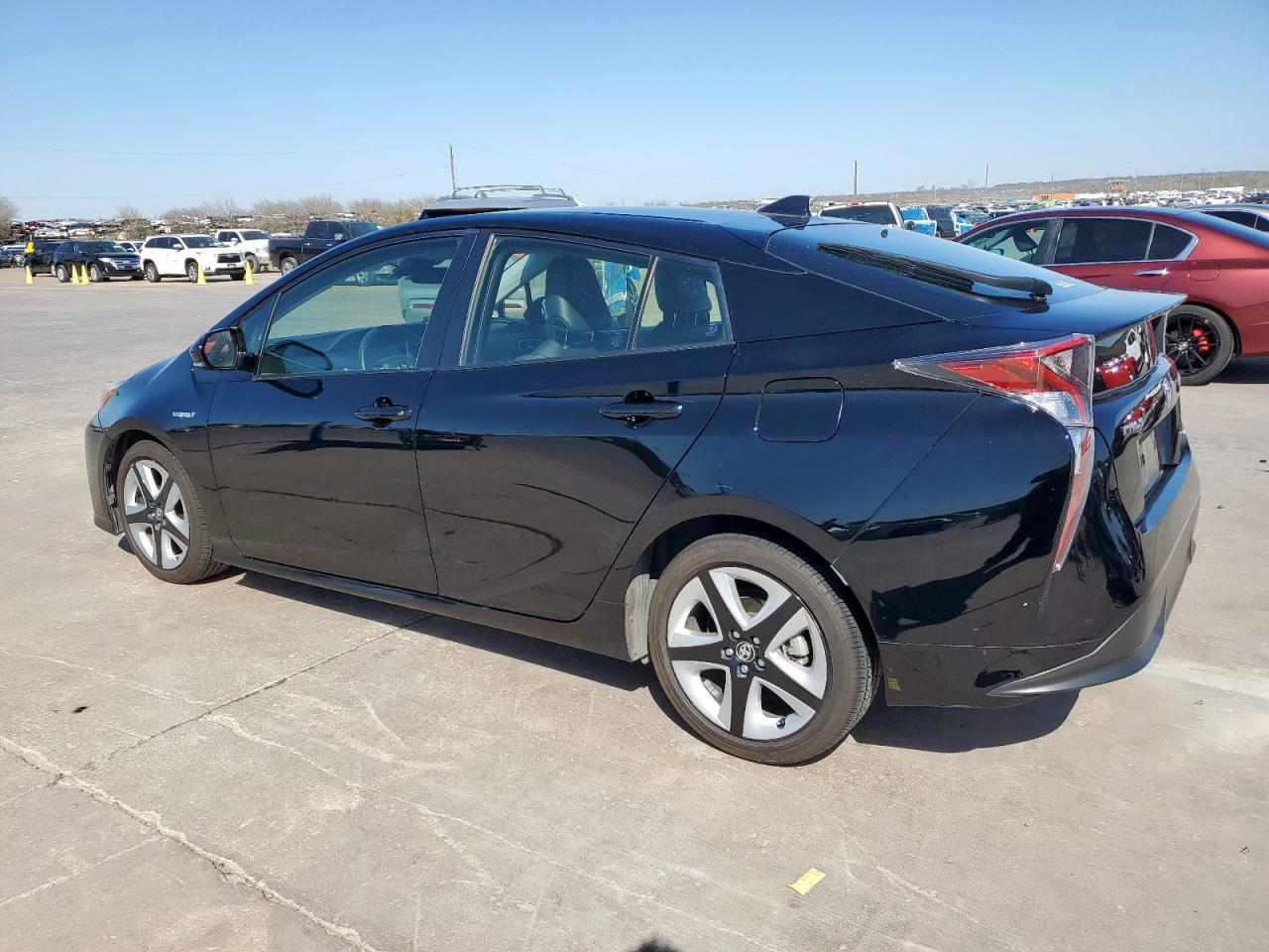 2016 TOYOTA PRIUS - Image 2