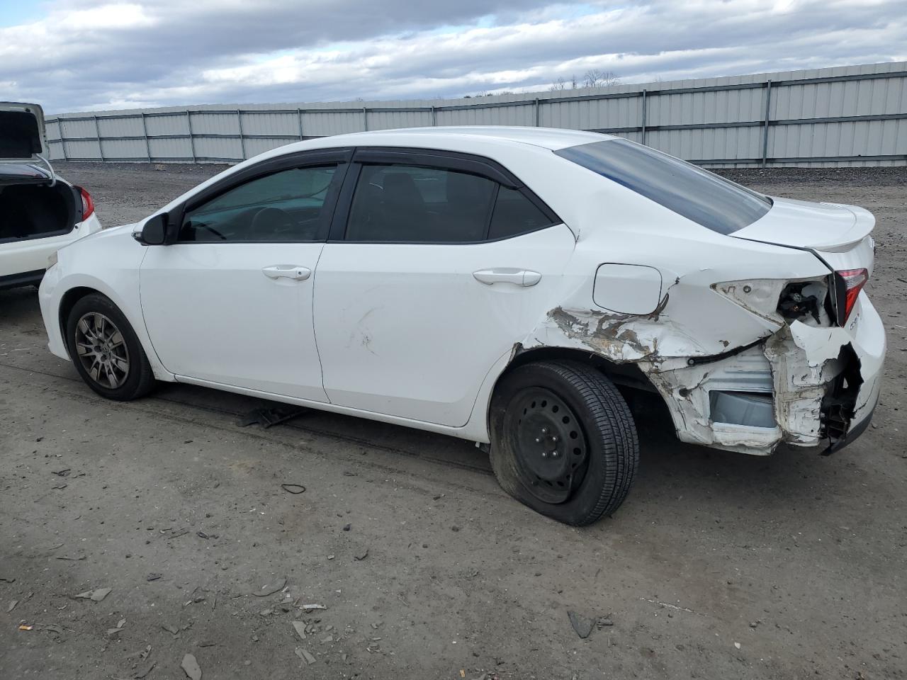2015 TOYOTA COROLLA L - Image 2