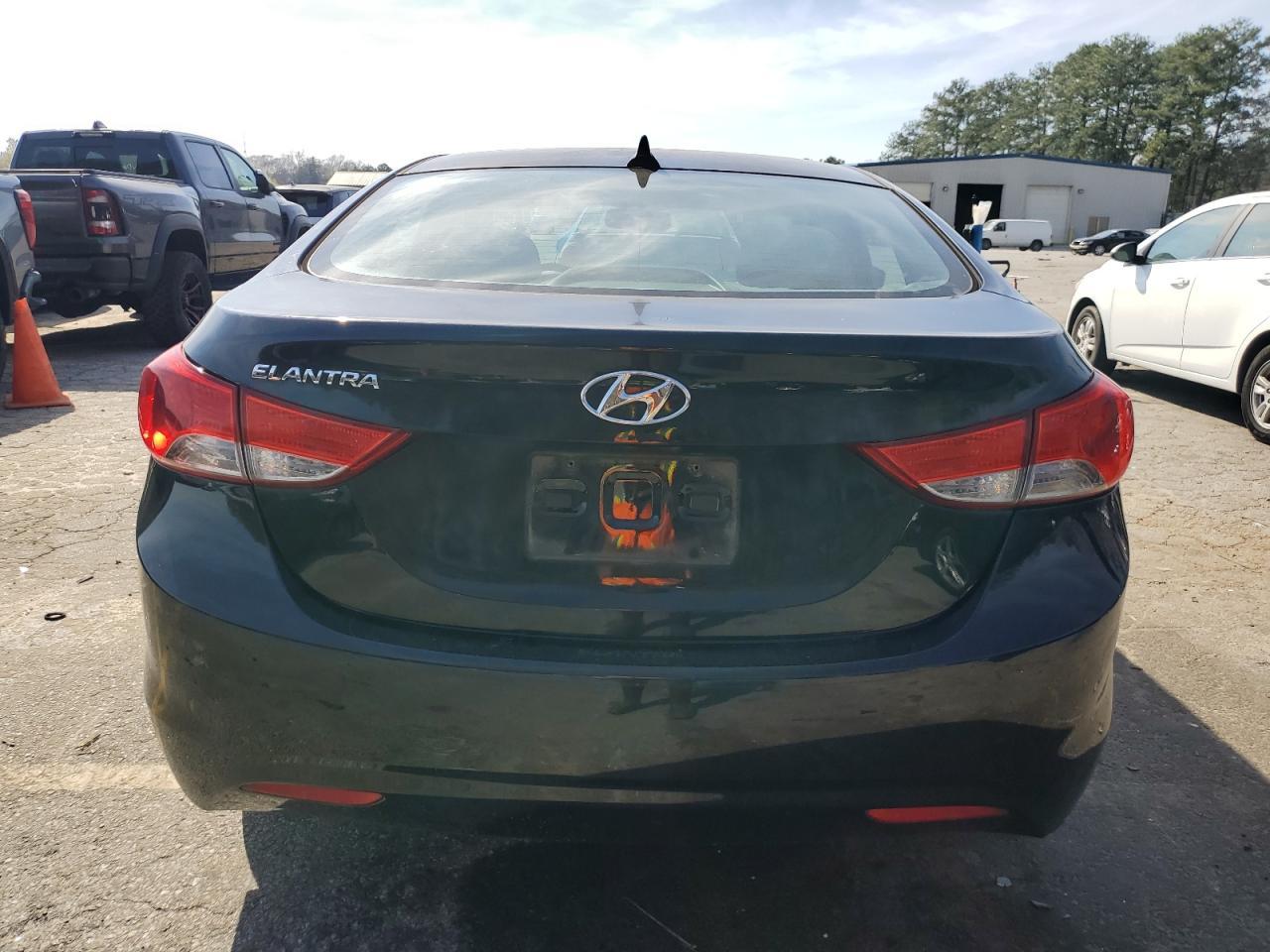 2013 HYUNDAI ELANTRA GL - Image 6