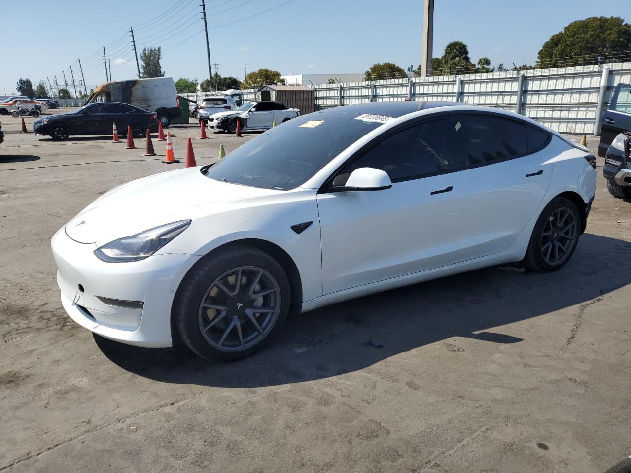 2021 TESLA MODEL 3