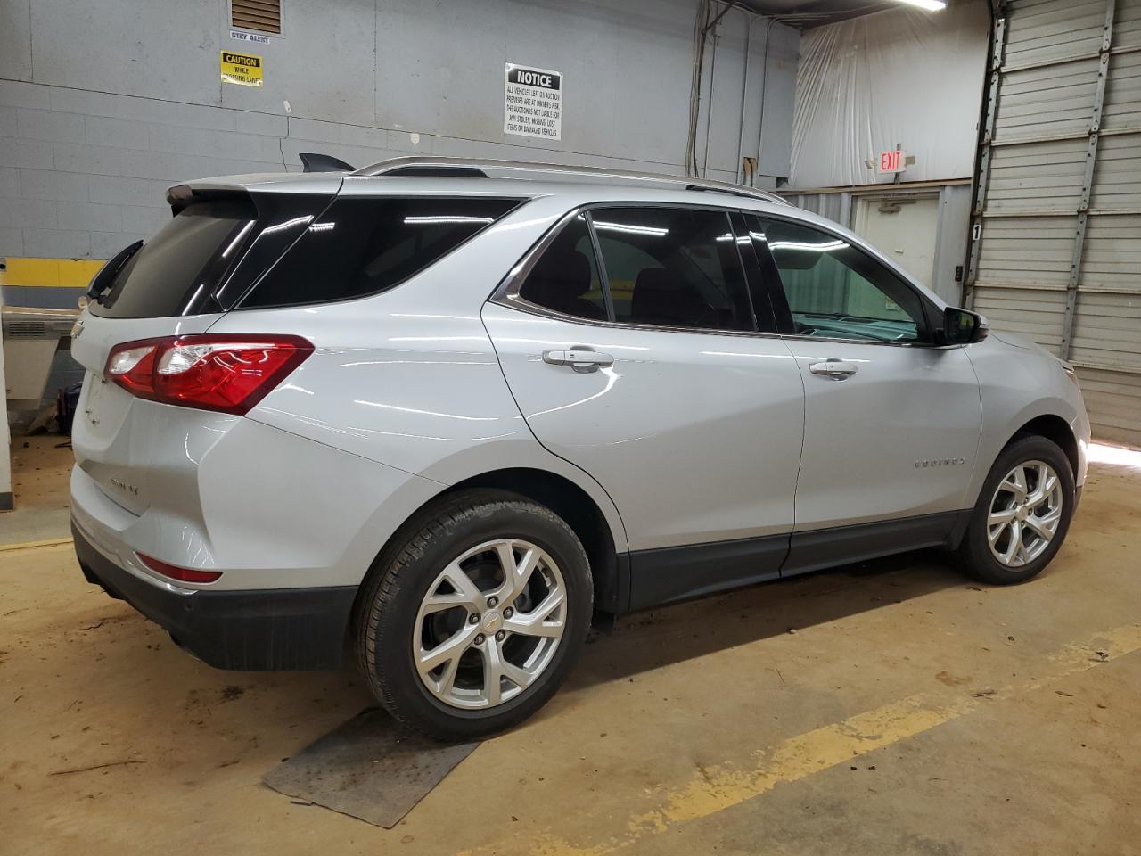 2019 CHEVROLET EQUINOX LT - Фото 3