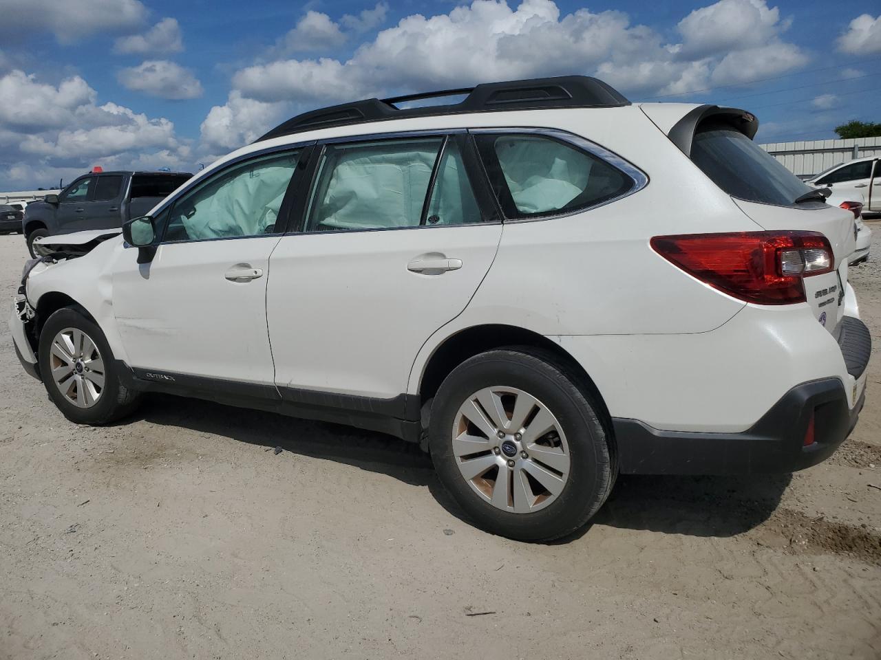 2018 SUBARU OUTBACK 2. - Image 2