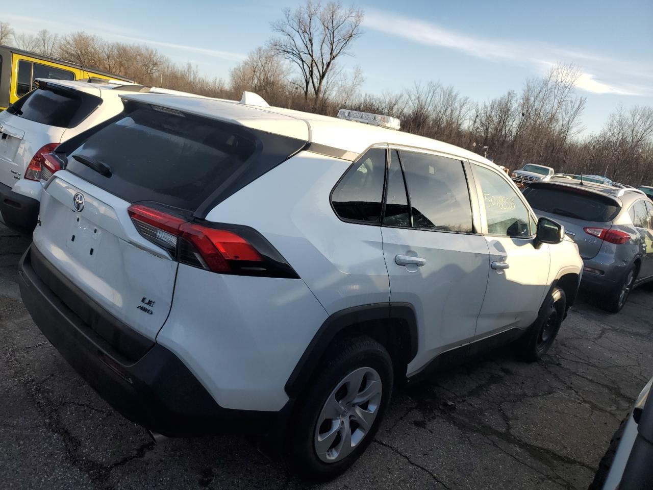 2023 TOYOTA RAV4 LE - Image 3