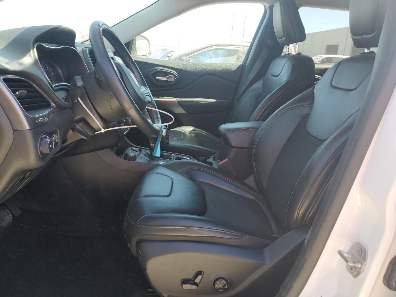 2019 JEEP CHEROKEE L - Image 7