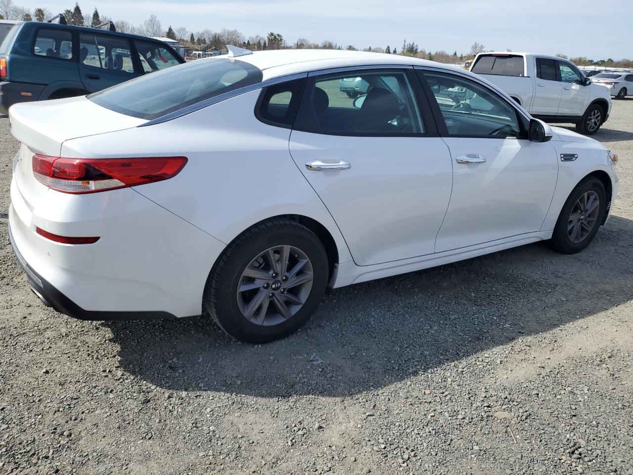 2020 KIA OPTIMA LX - Image 3