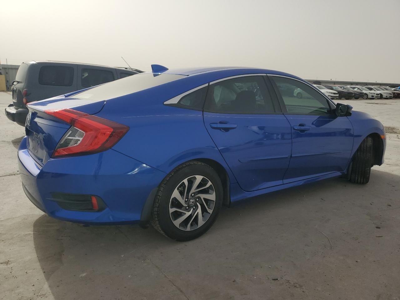 2018 HONDA CIVIC EX - Image 3