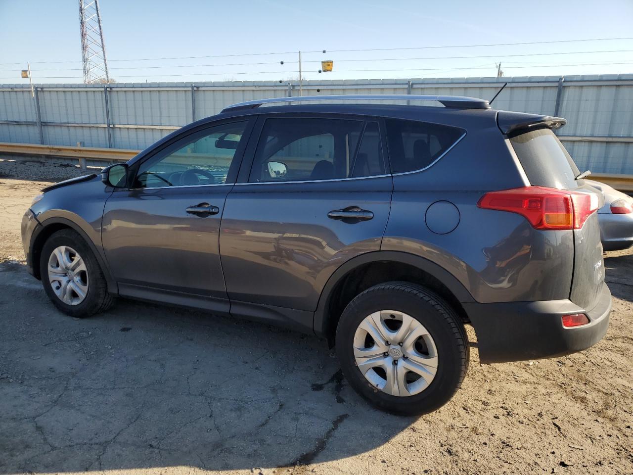 2014 TOYOTA RAV4 LE - Фото 2