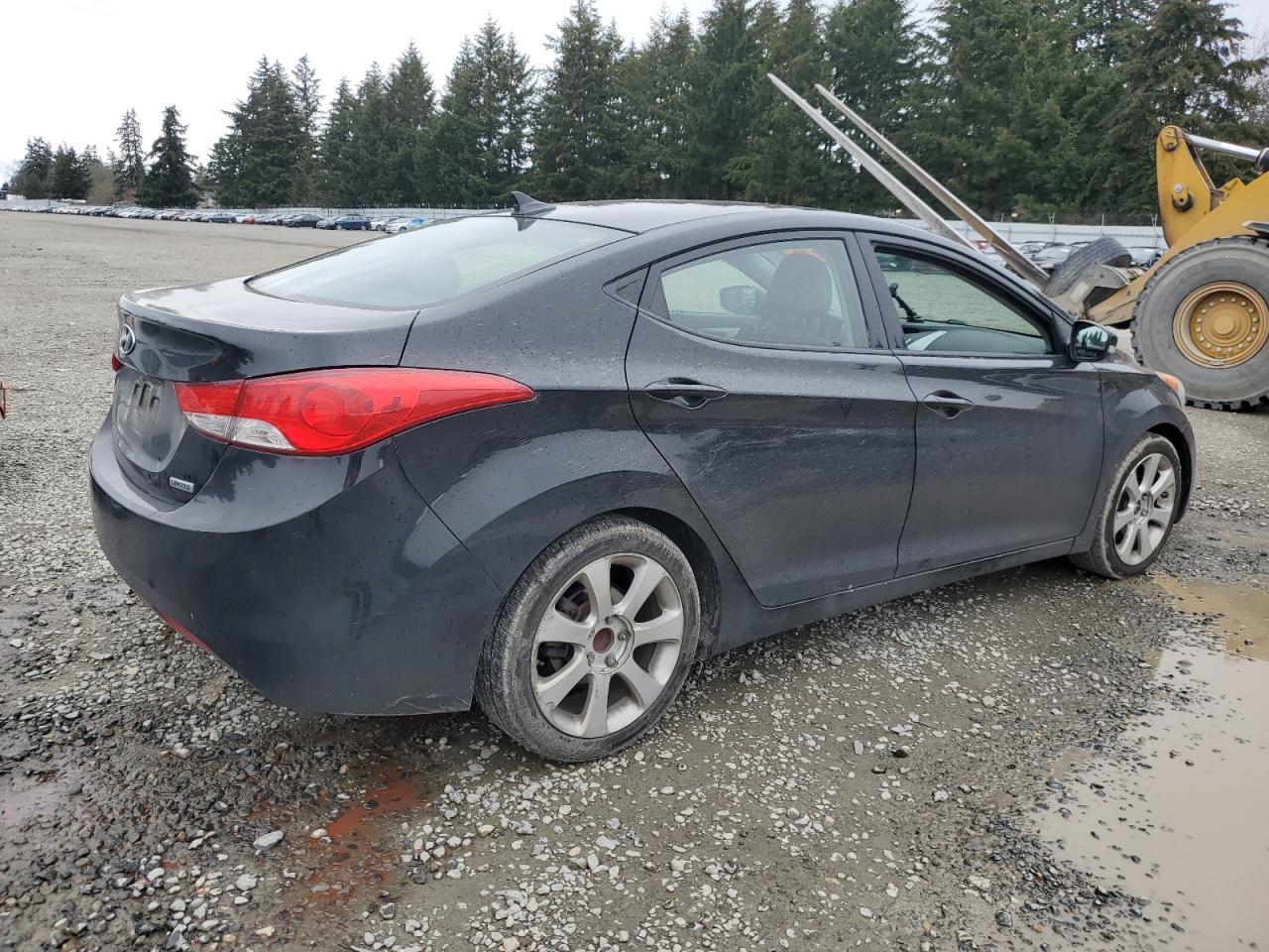 2013 HYUNDAI ELANTRA GL - Image 3