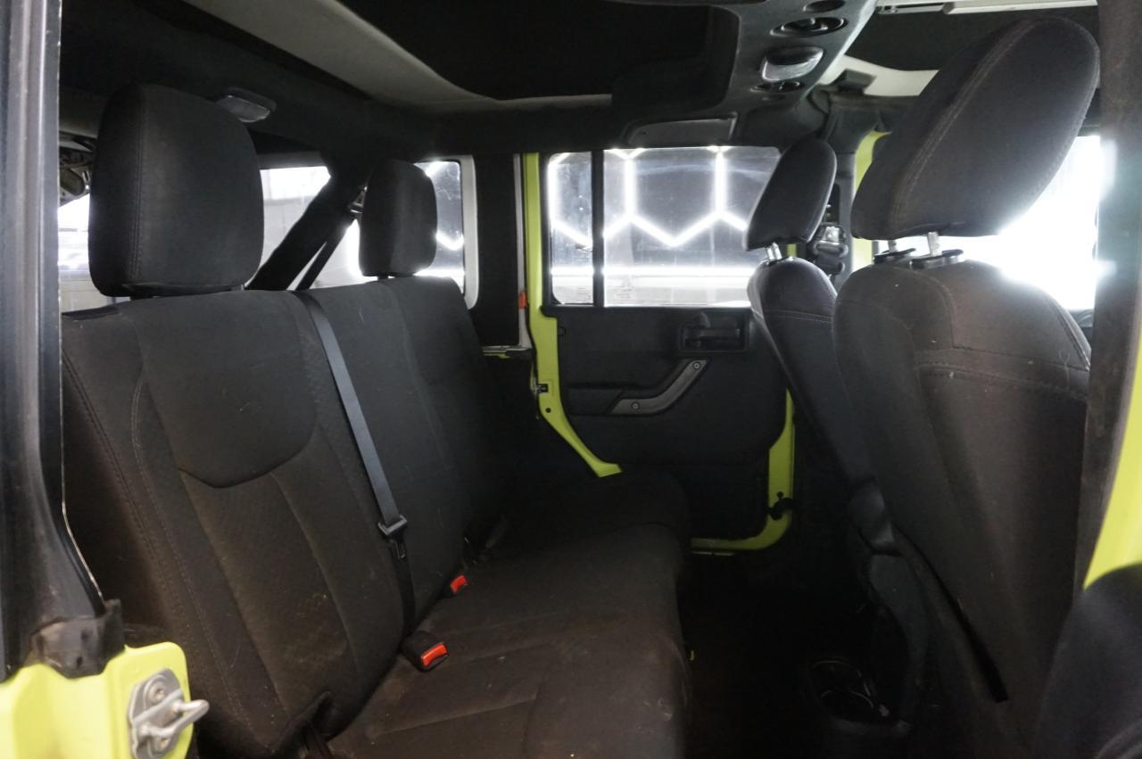 2017 JEEP WRANGLER U - Image 6