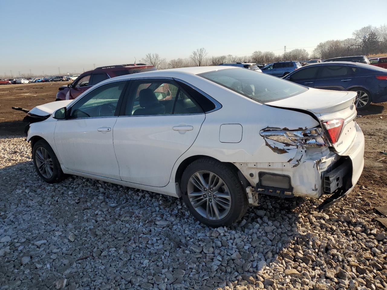 2016 TOYOTA CAMRY LE - Фото 2