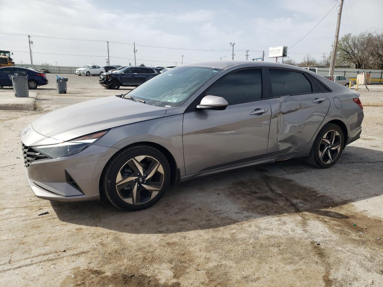 2023 HYUNDAI ELANTRA SE