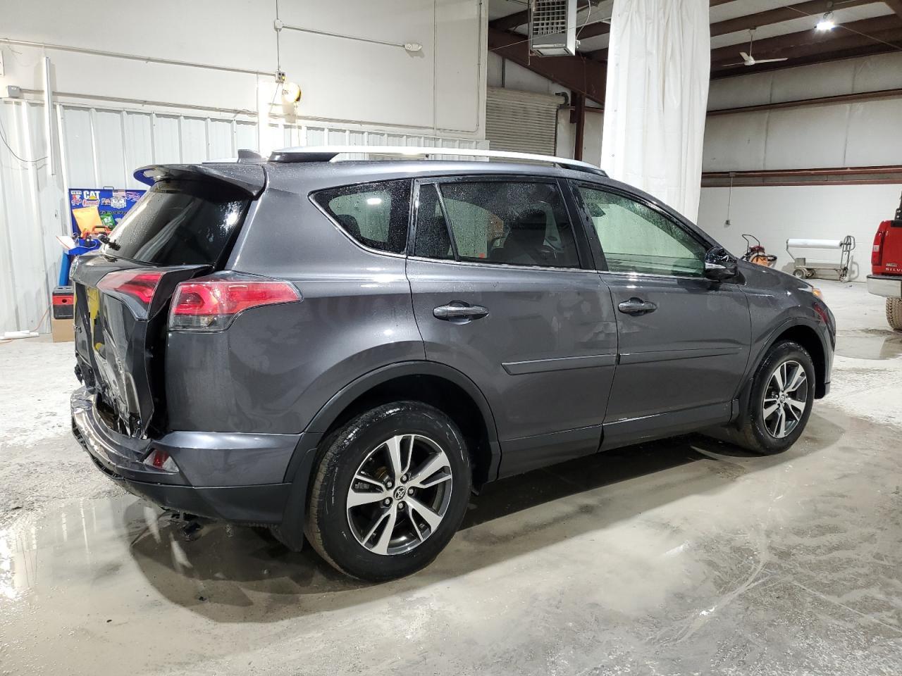 2017 TOYOTA RAV4 XLE - Image 3