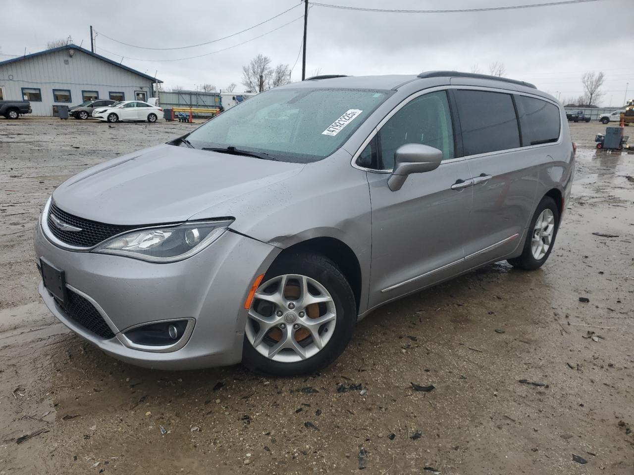 2017 CHRYSLER PACIFICA T