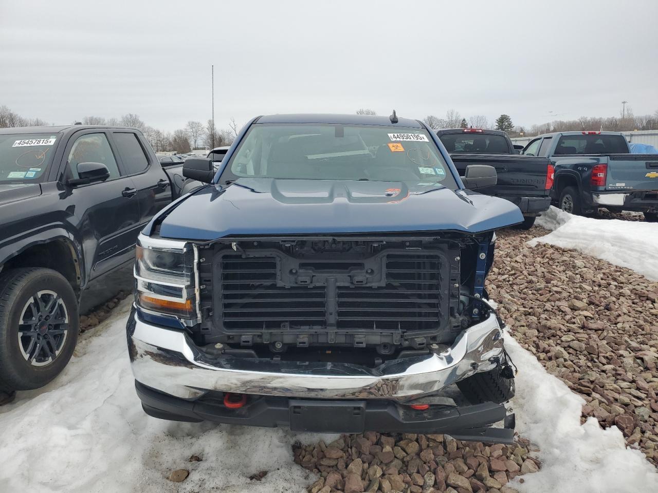 2017 CHEVROLET SILVERADO - Image 5