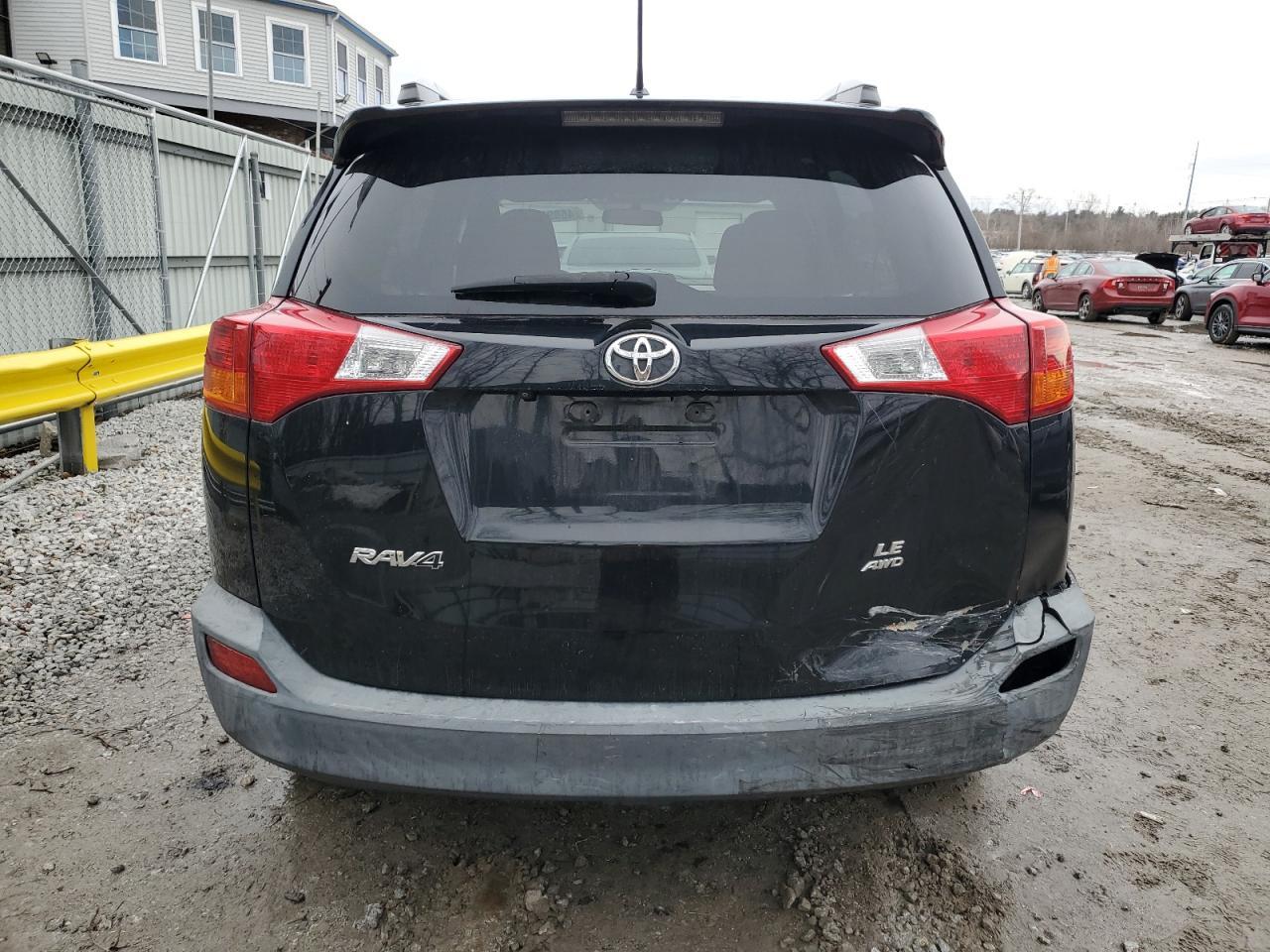 2015 TOYOTA RAV4 LE - Фото 6