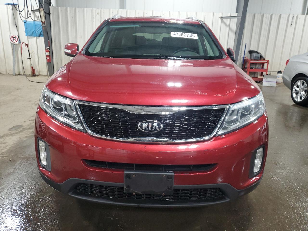 2014 KIA SORENTO LX - Image 5