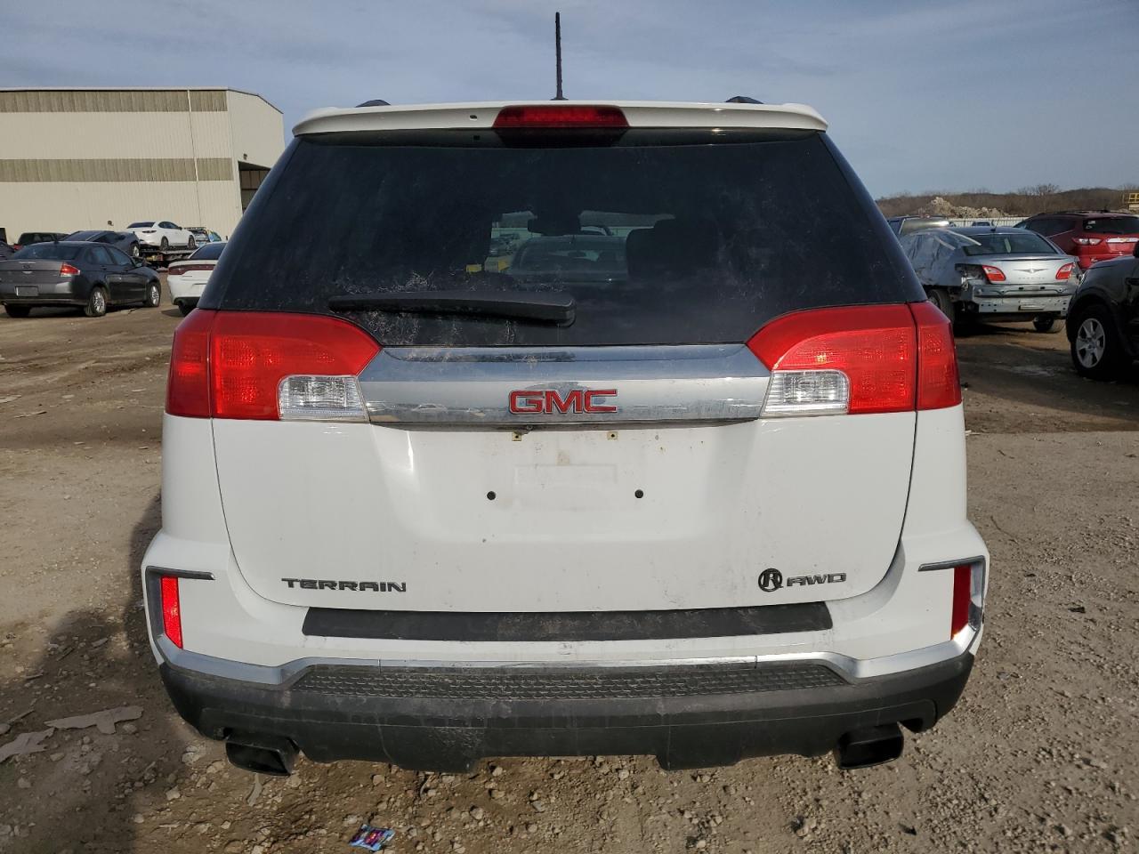 2016 GMC TERRAIN SL - Image 6