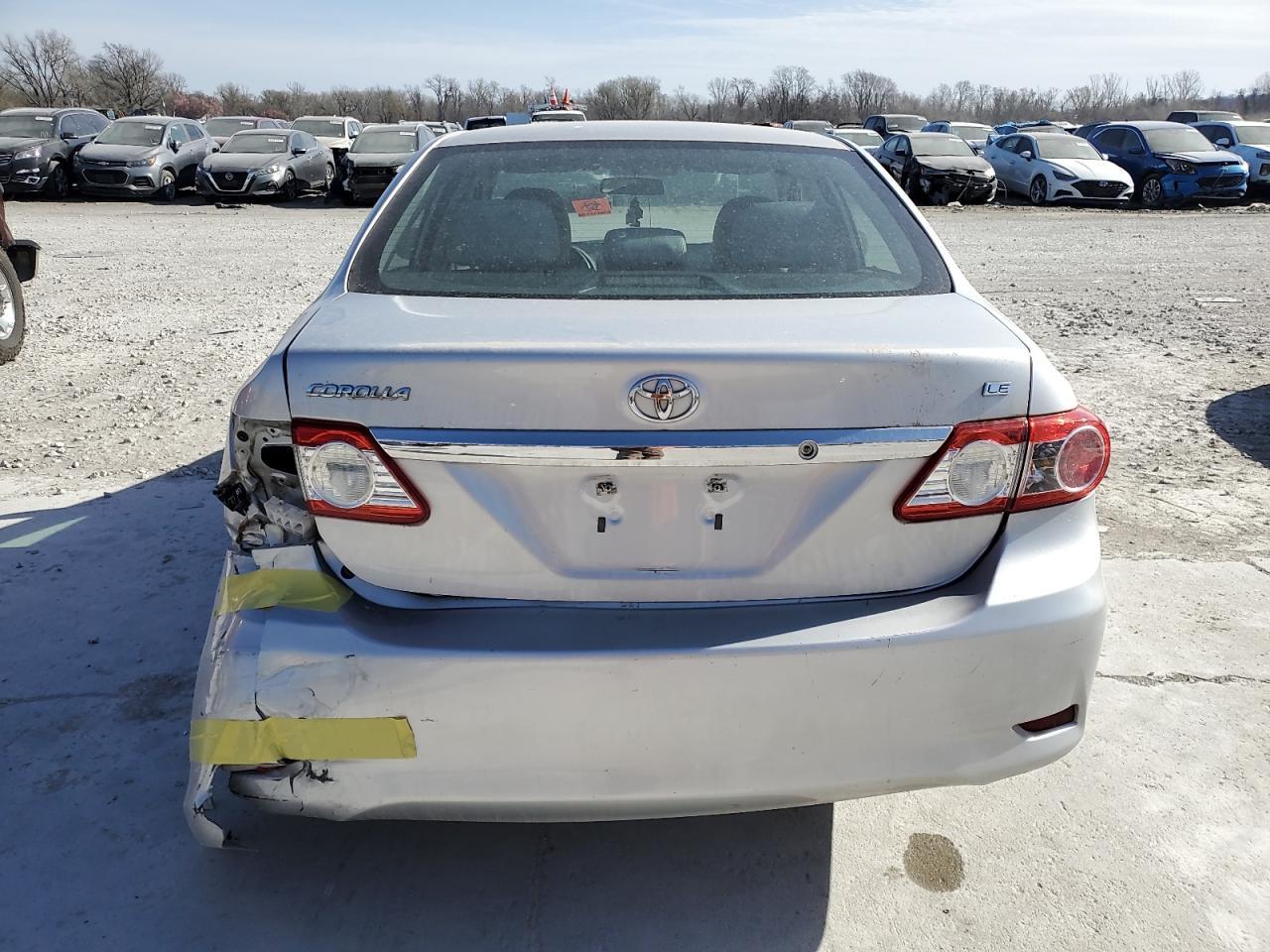 2013 TOYOTA COROLLA BA - Фото 6
