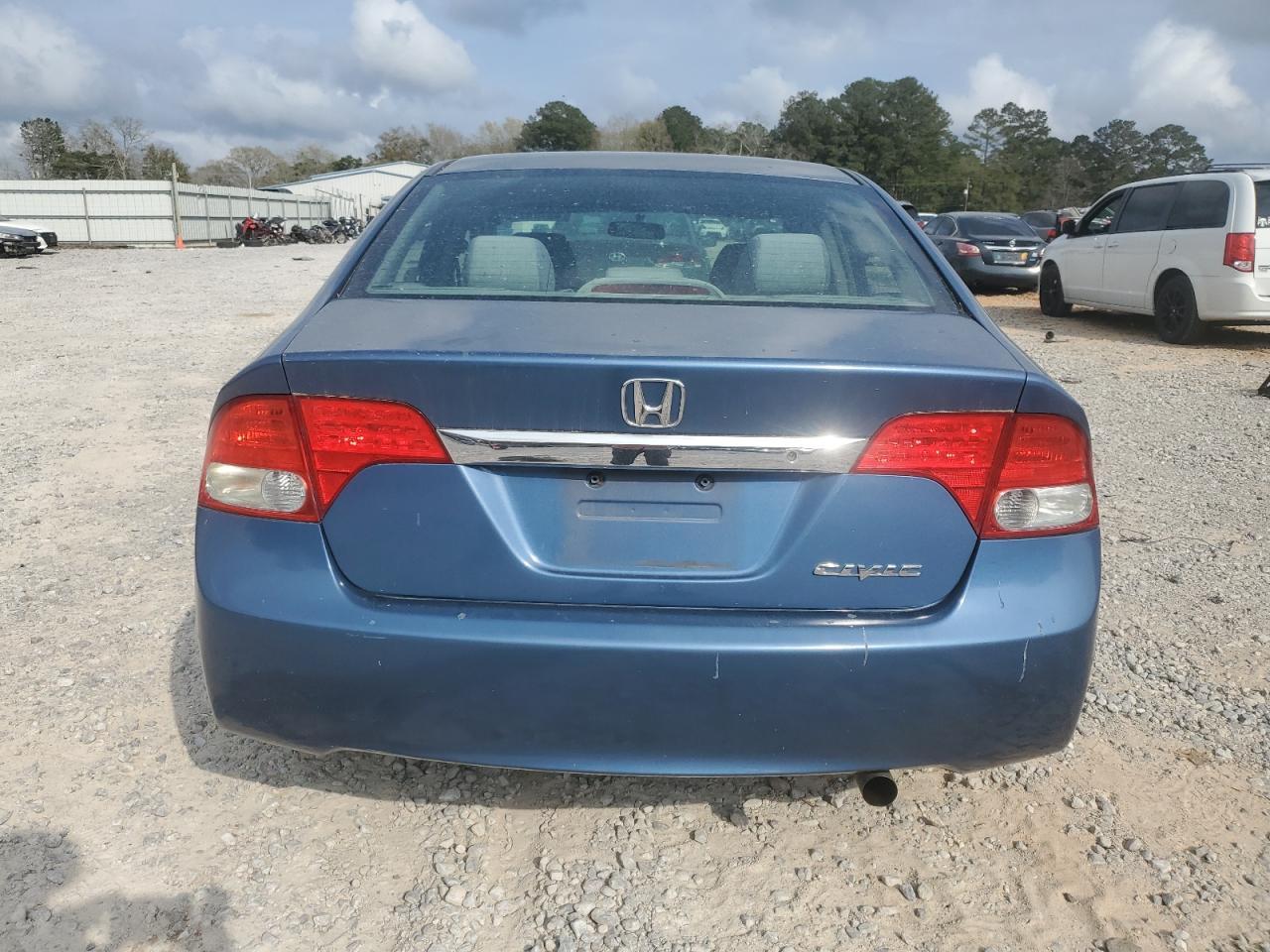 2011 HONDA CIVIC LX - Image 6
