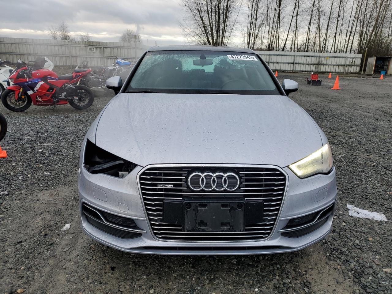 2016 AUDI A3 E-TRON - Image 5