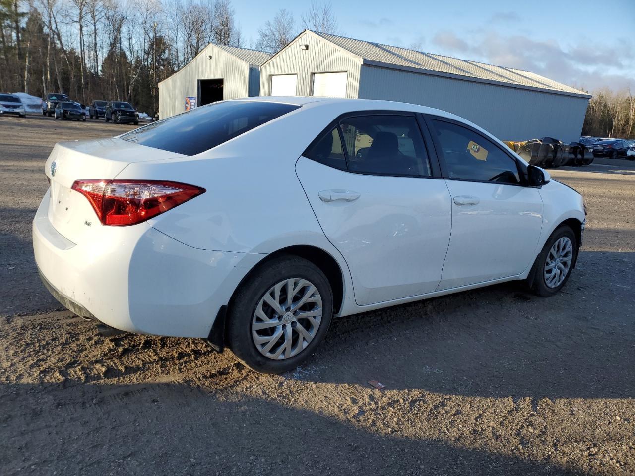 2018 TOYOTA COROLLA L - Image 3