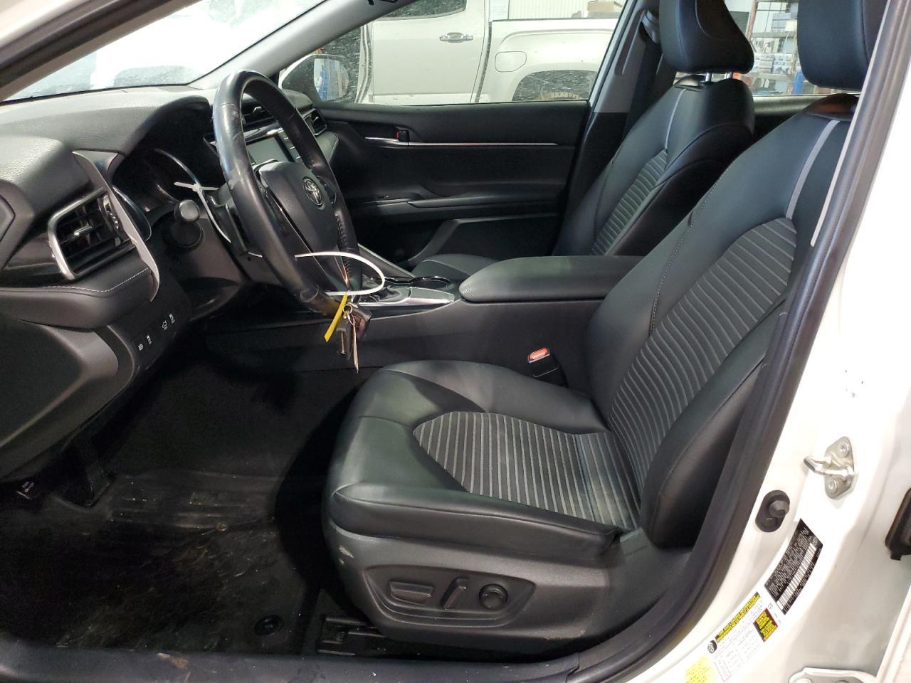 2020 TOYOTA CAMRY SE - Image 7