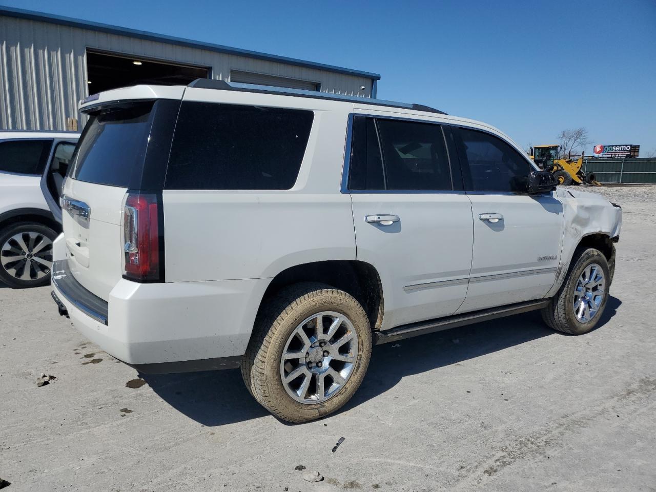 2016 GMC YUKON DENA - Фото 3