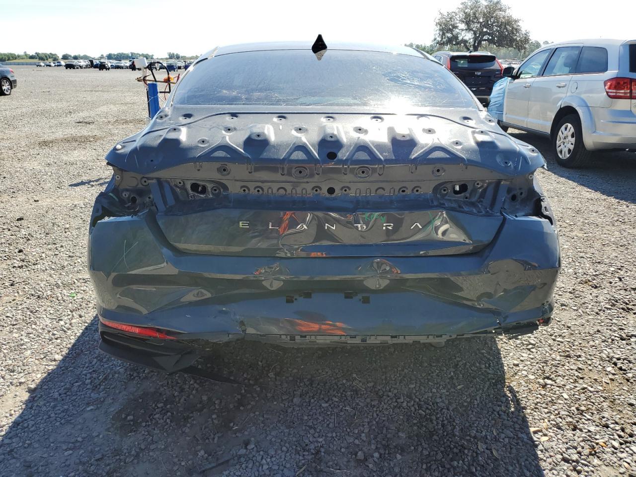 2023 HYUNDAI ELANTRA SE - Фото 6