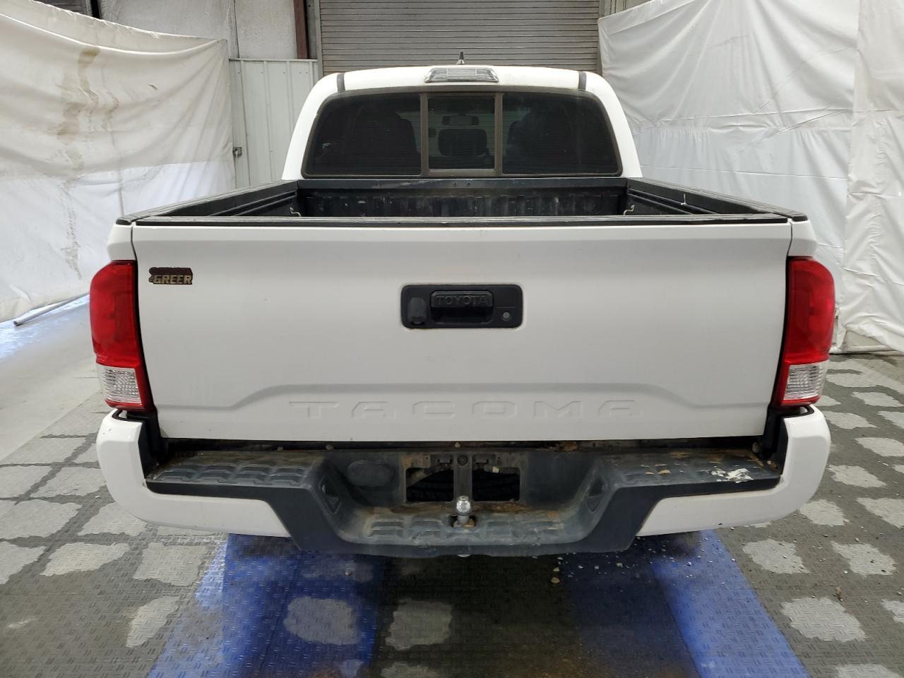 2017 TOYOTA TACOMA DOU - Фото 6