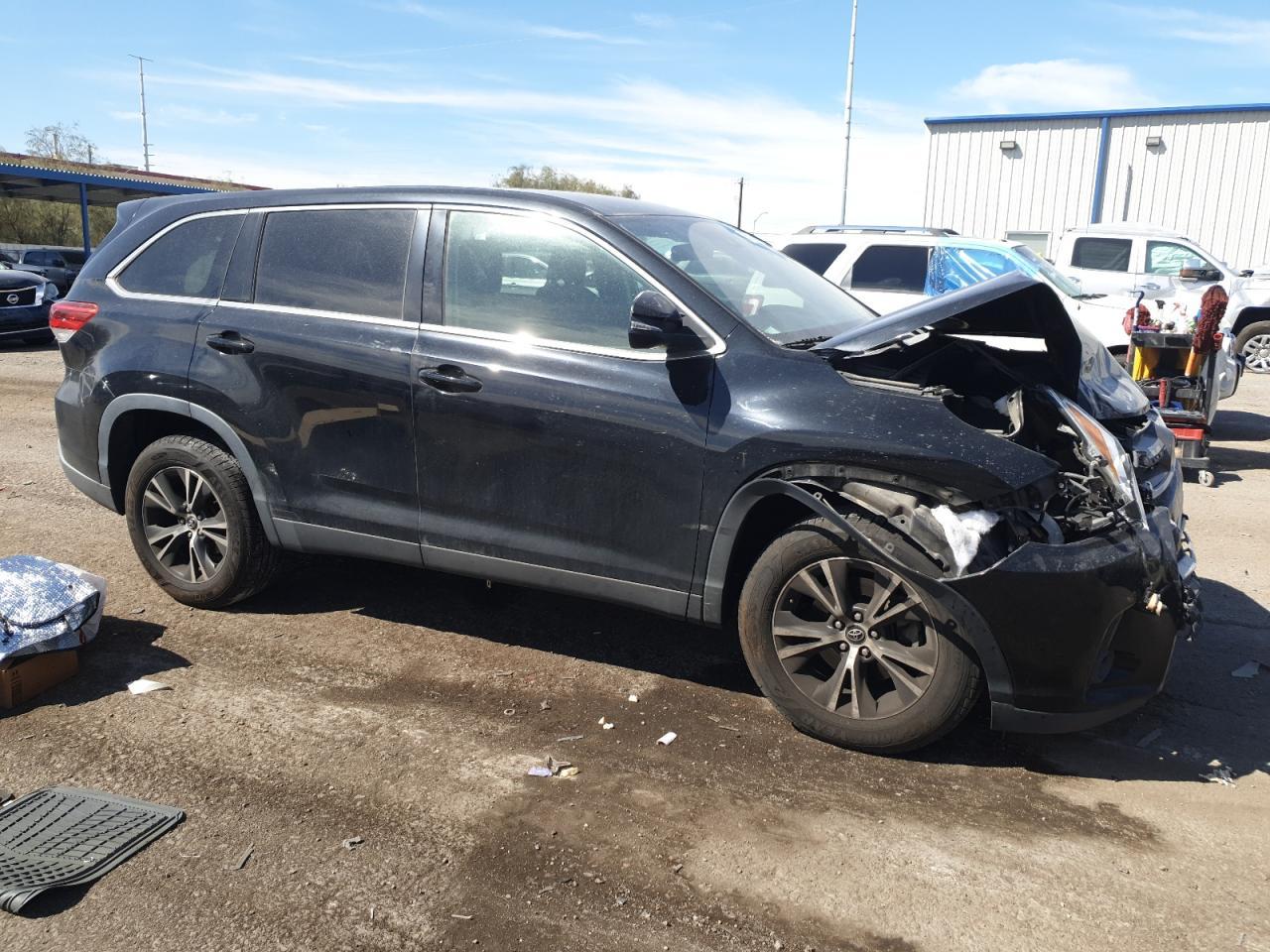 2019 TOYOTA HIGHLANDER - Image 4