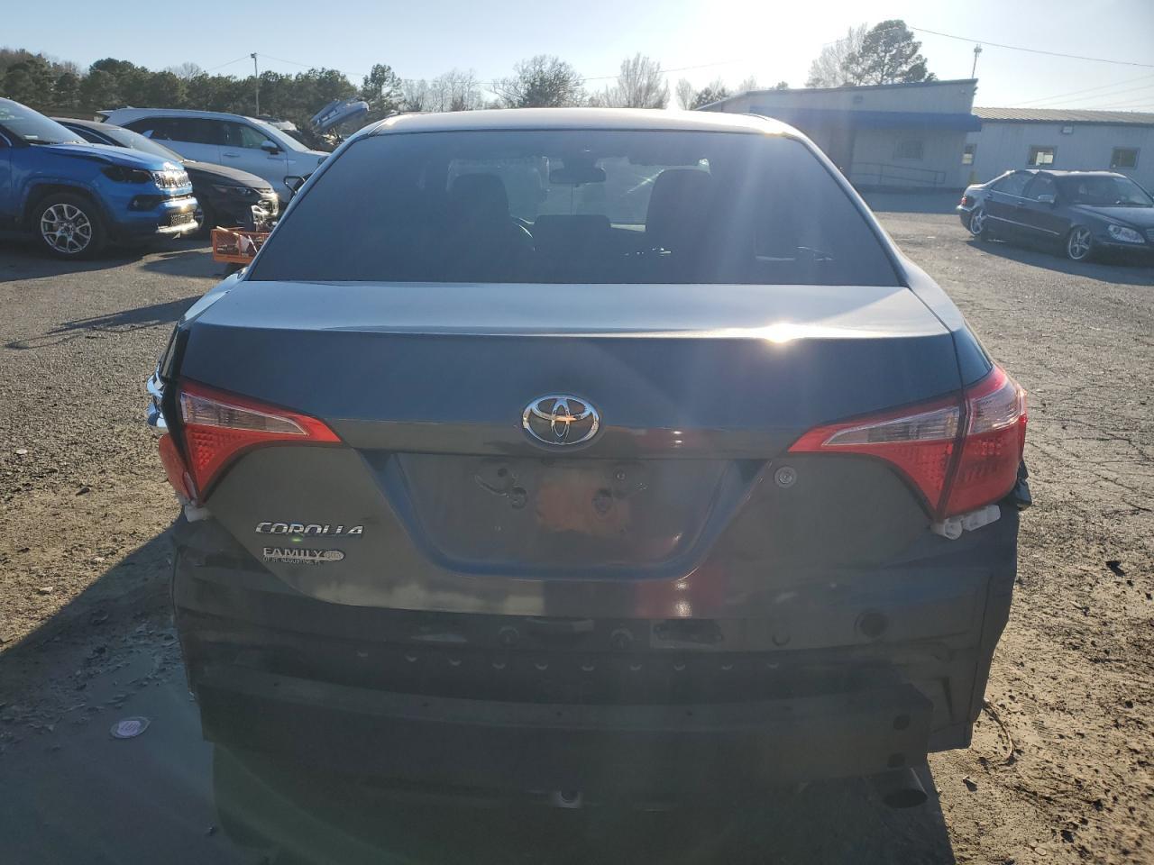 2018 TOYOTA COROLLA L - Image 6