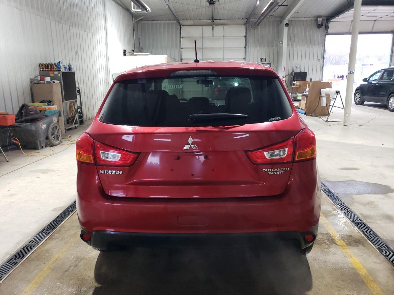 2015 MITSUBISHI OUTLANDER - Фото 6