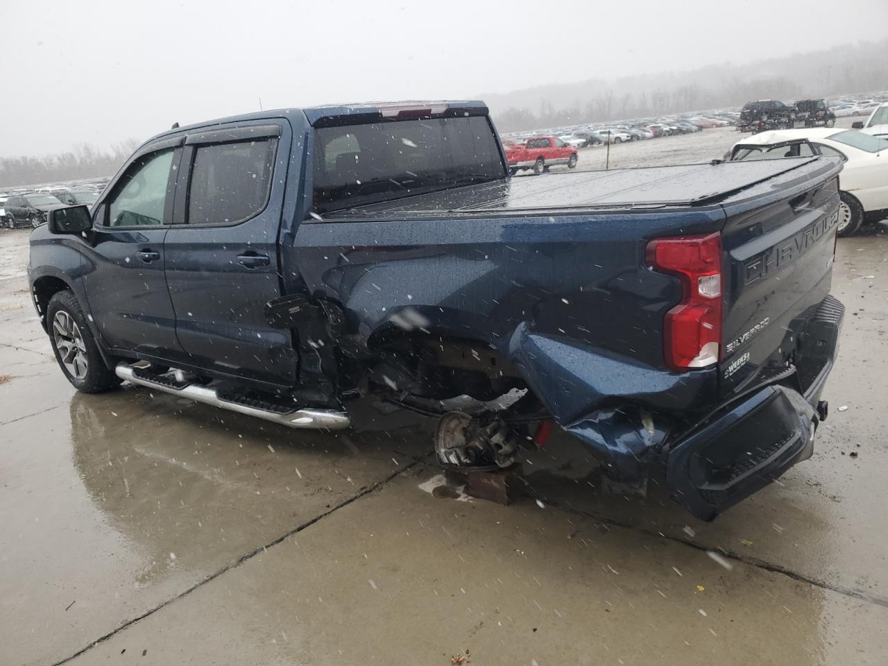 2021 CHEVROLET SILVERADO - Фото 2