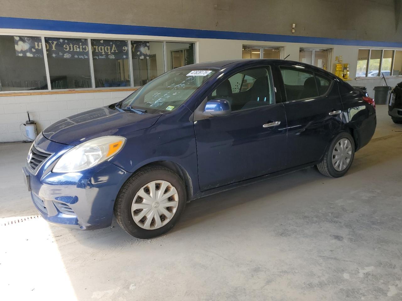 2014 NISSAN VERSA S