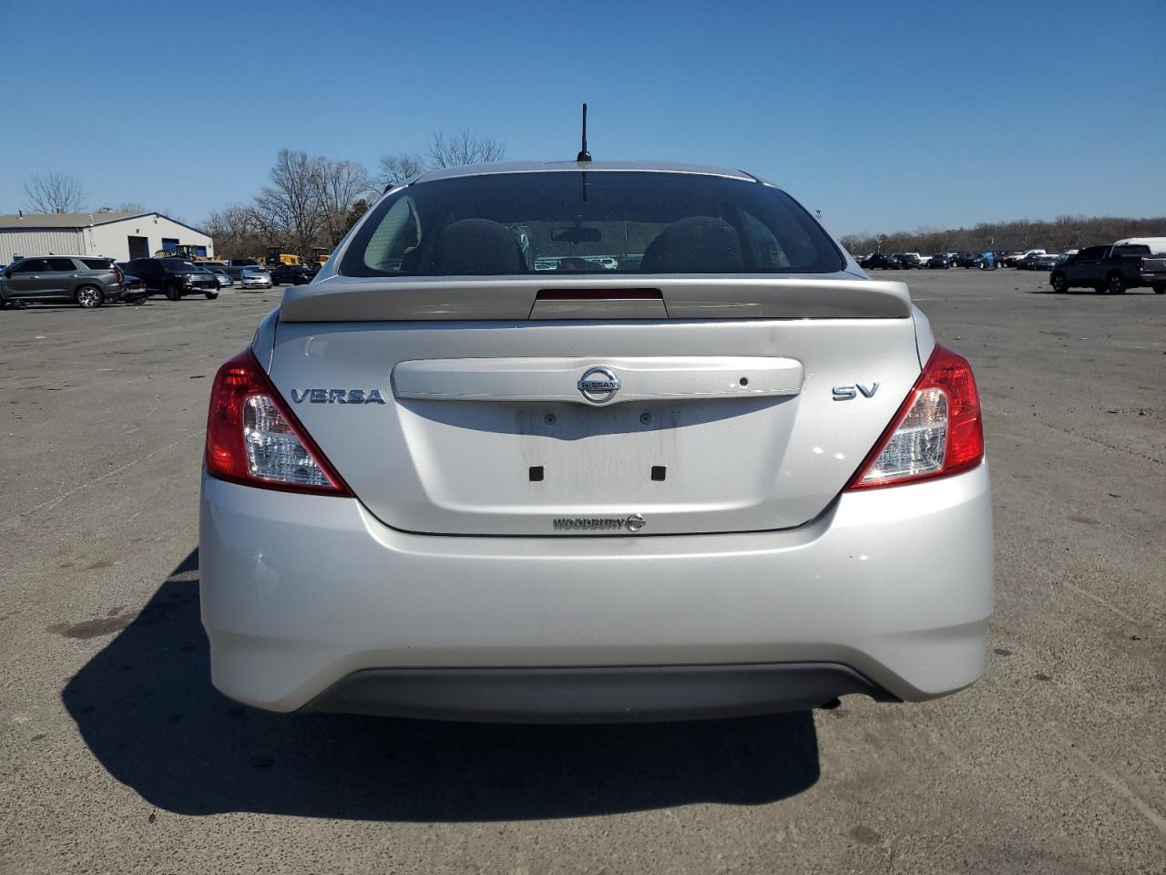 2016 NISSAN VERSA S - Image 6