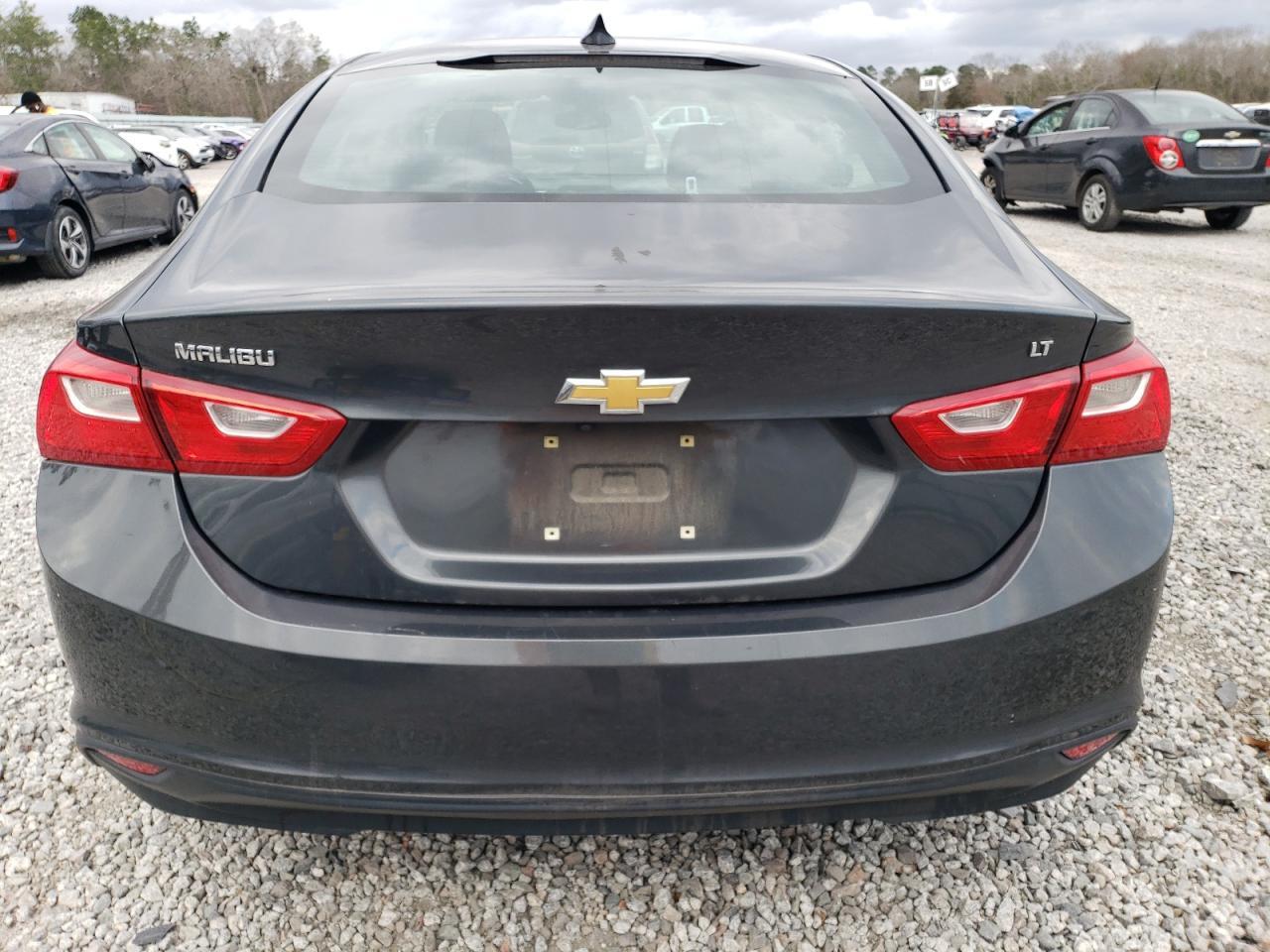 2017 CHEVROLET MALIBU LT - Image 6