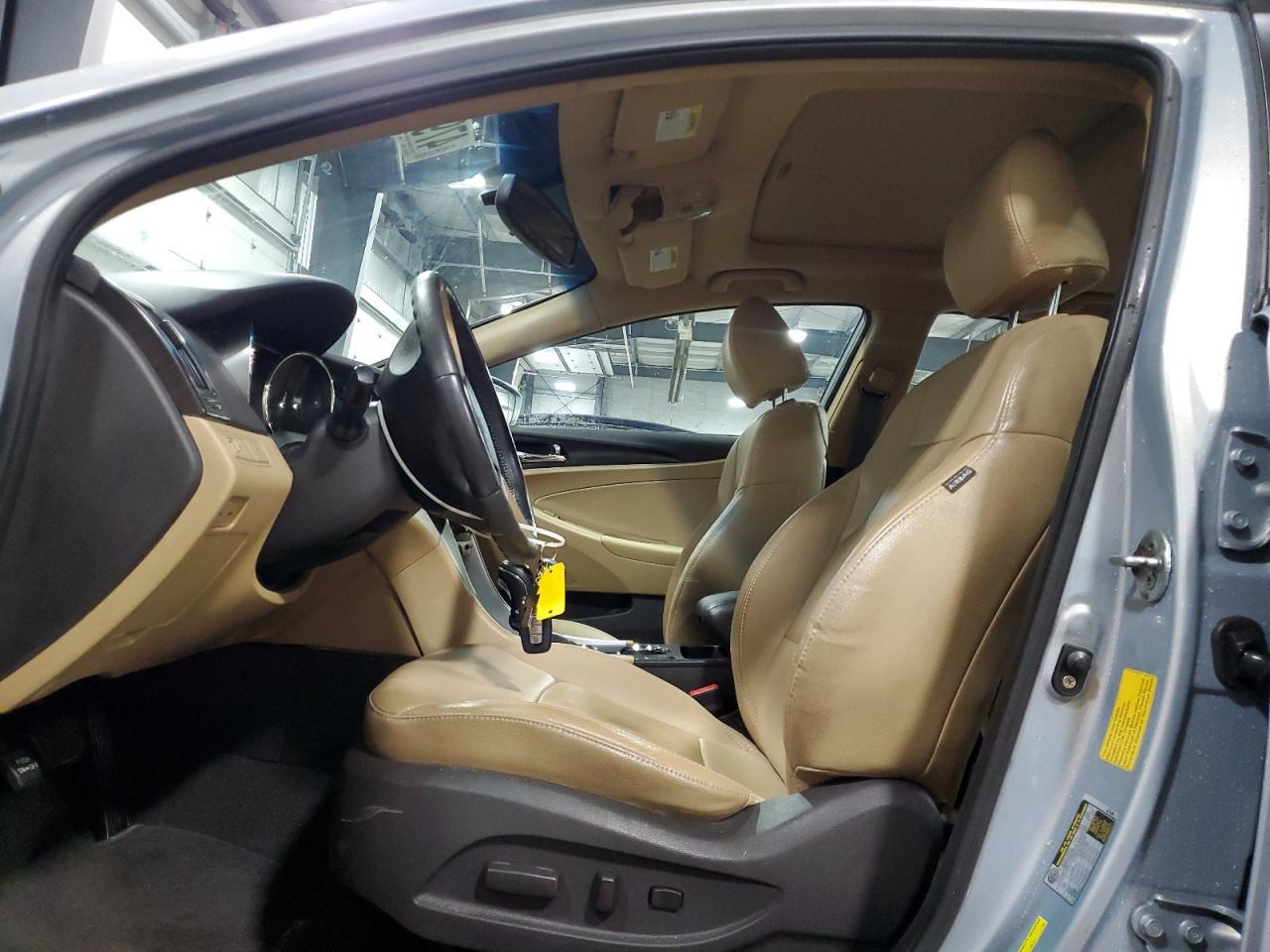 2011 HYUNDAI SONATA SE - Фото 7