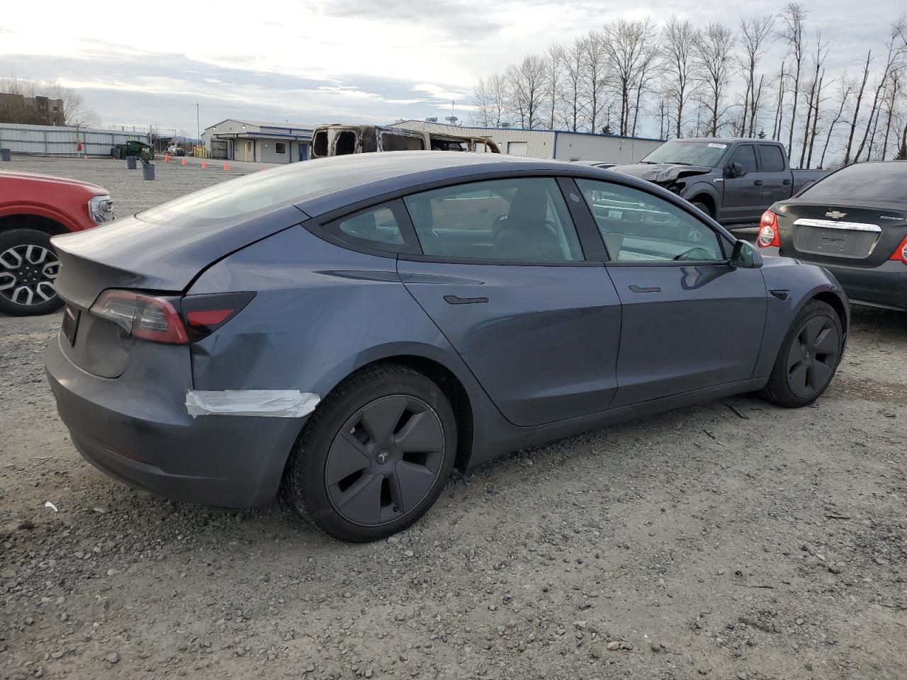 2023 TESLA MODEL 3 - Фото 3