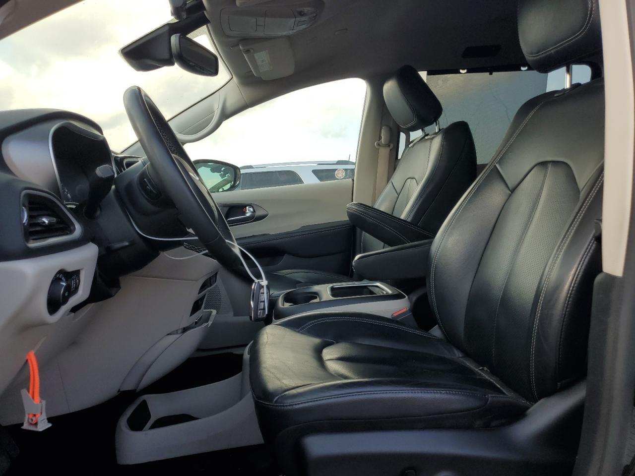 2022 CHRYSLER PACIFICA T - Image 7
