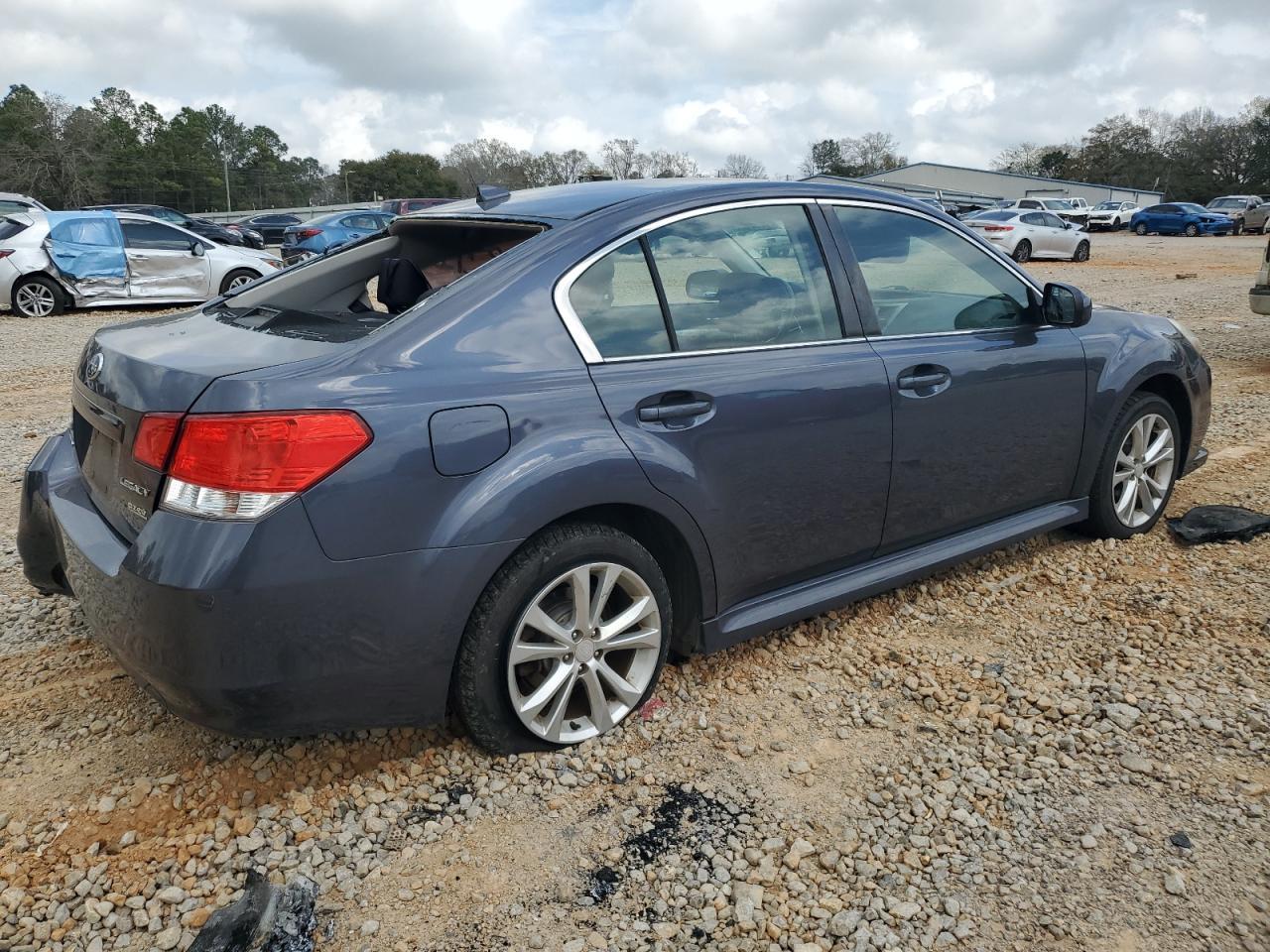 2014 SUBARU LEGACY 2.5 - Image 3